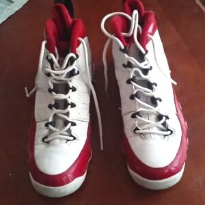 Sure Jordan 9s size y7